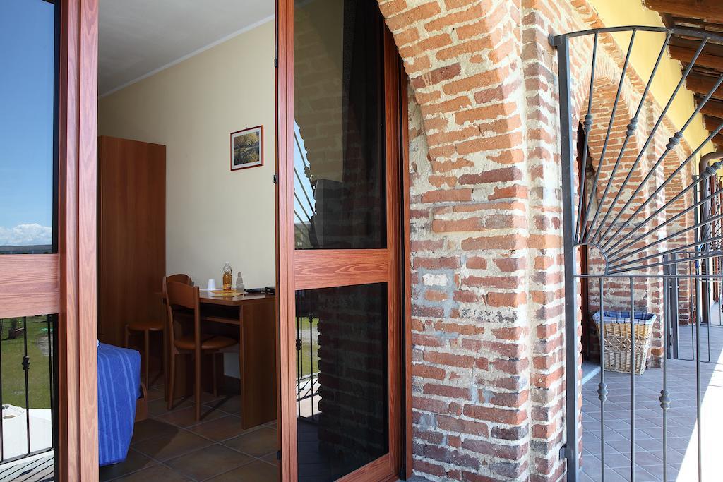 2 Camere Comunicanti